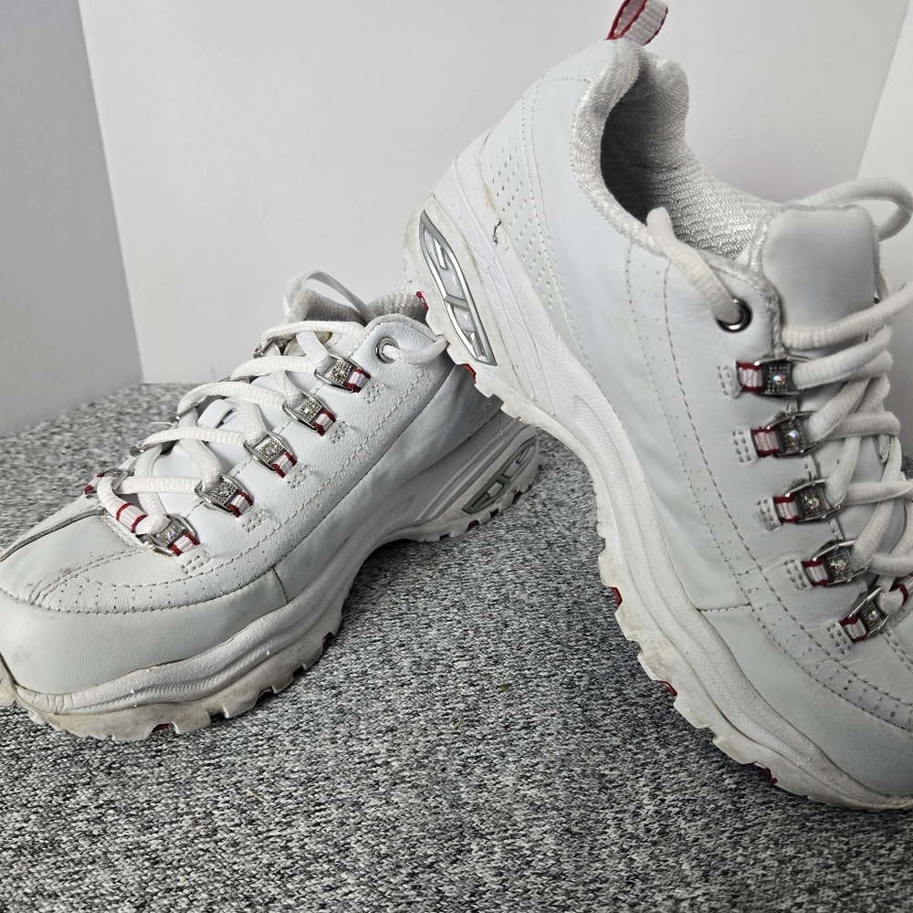 Stylish White Women's Sneakers